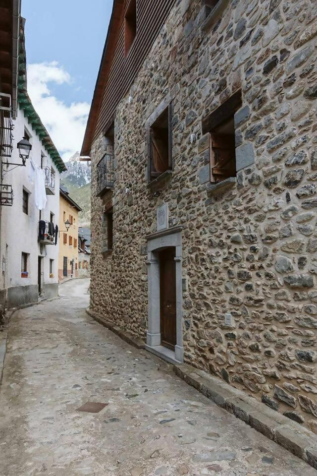 Cantal Sallent De Gallego Sencillo Y Acogedor Экстерьер фото